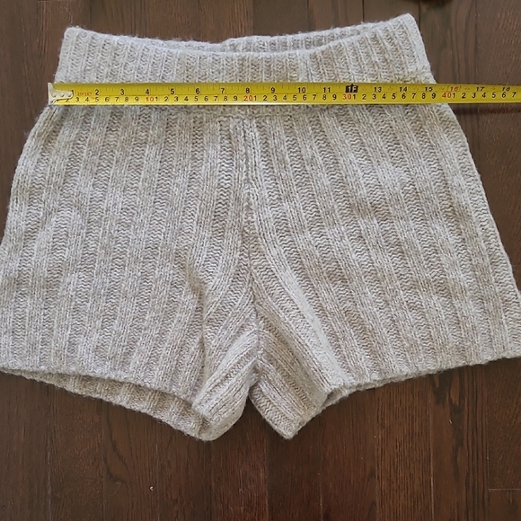 Zara Chunky Knit Cardigan (Sz S) Shorts (Sz M) Set with Faux Fur Collar. - Picture 5 of 8